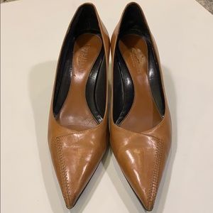 Come Haan leather stitch heels